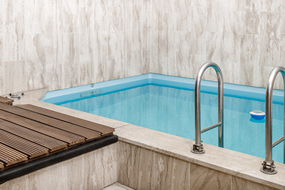What are the benefits of a plunge pool?