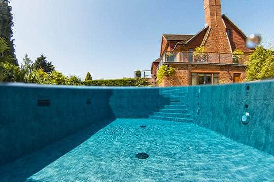 Deep Red Pool Projects – Deep End Pools