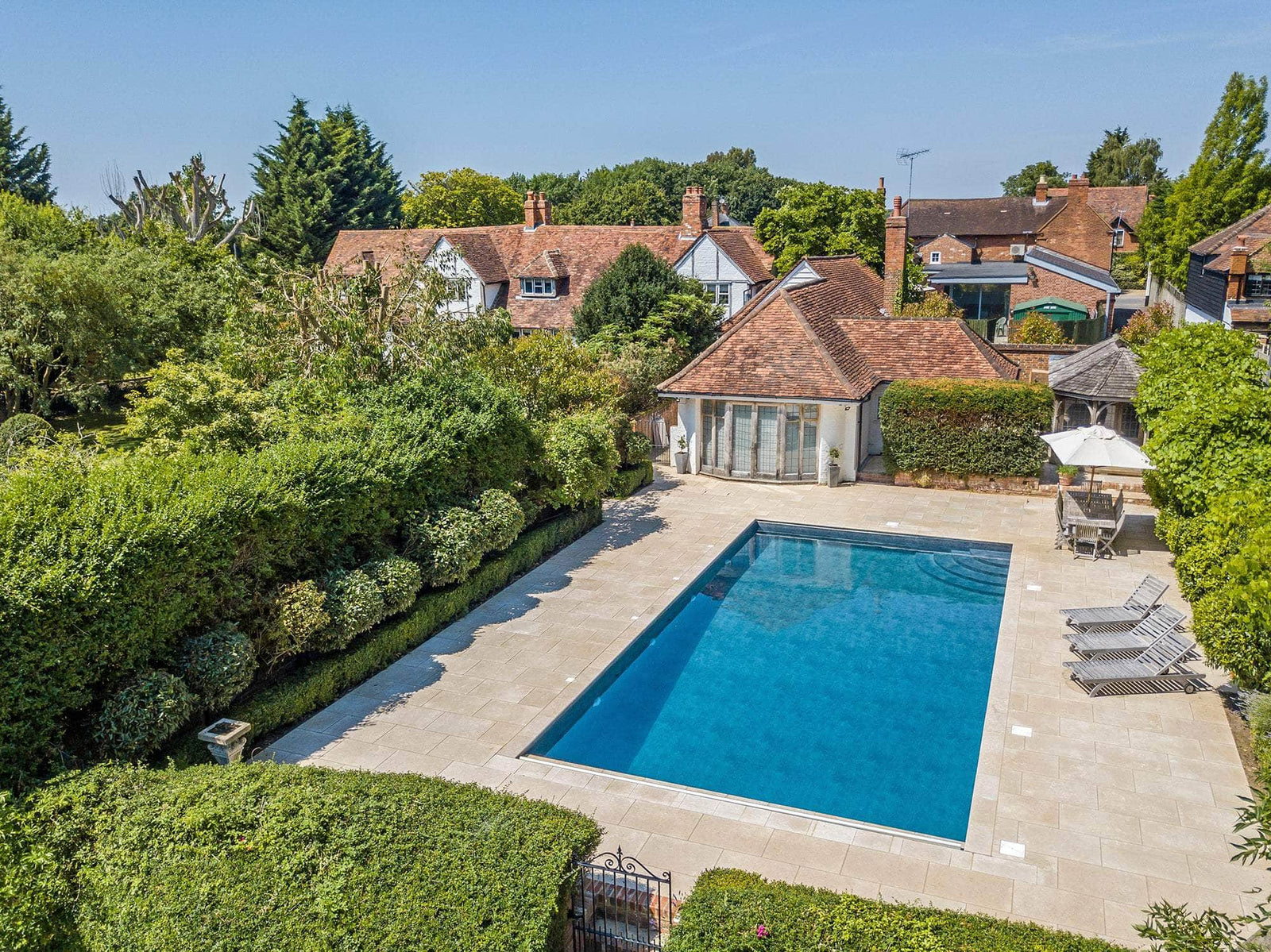 Projects – Deep End Pools