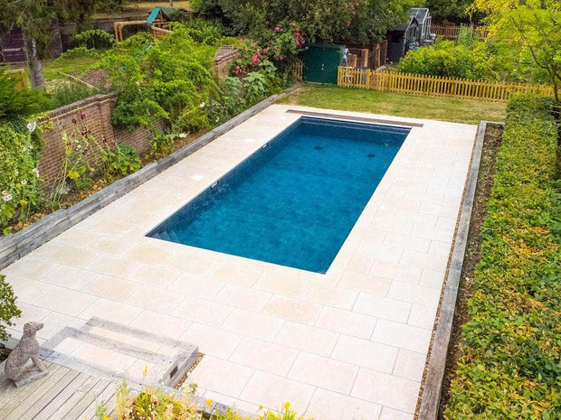 Irresistible Iver Swimming Pool
