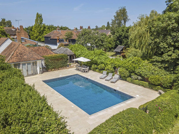 Wonderful Windsor Green Swimming Pool