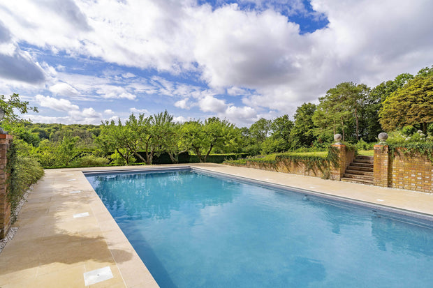 Heavenly Henley Swimming Pool
