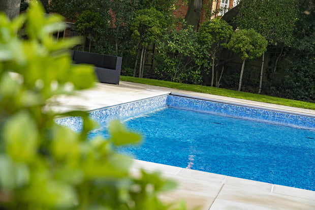 Bold Beaconsfield Swimming Pool