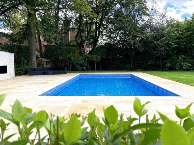 Bold Beaconsfield Swimming Pool